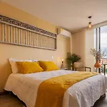 Mauria Local House 2 - Organic & Modern Studio In Laureles